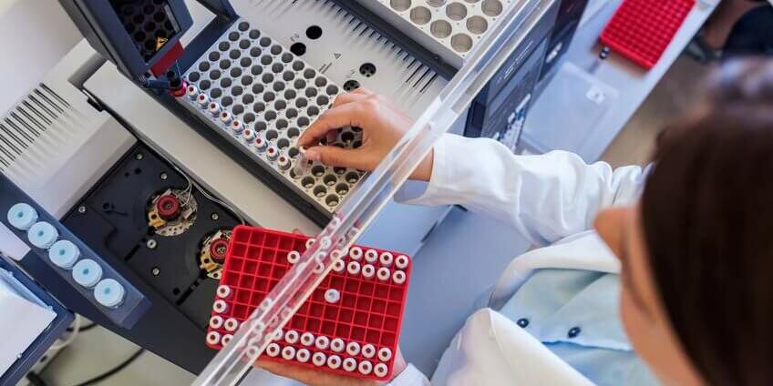 Bac +3 Licence pro Bioanalyses et Qualité pour les laboratoires d’analyses médicales