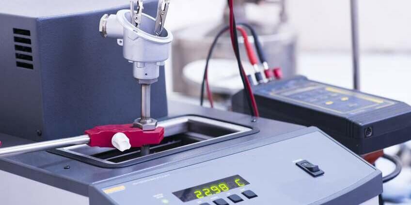 Licence pro en alternance Service client en instrumentation et réactifs de laboratoire, bac +3